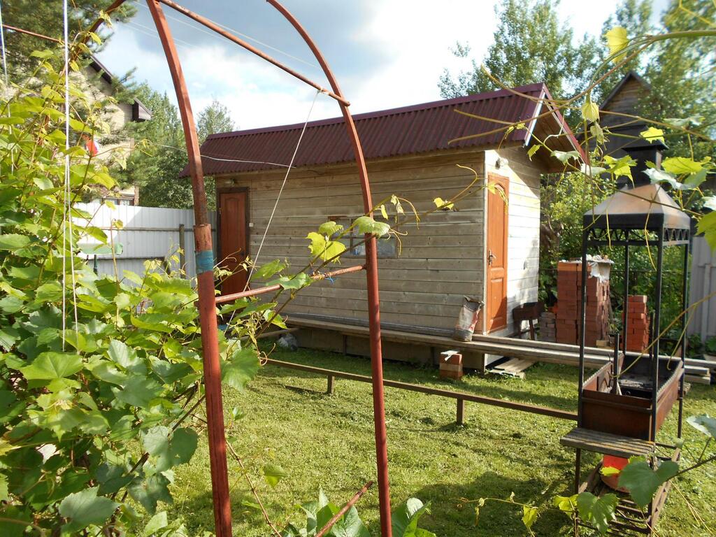 Дача у реки фото Дача у реки фото