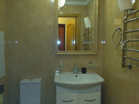 Фото: Сдается в аренду салон красоты 70 кв. м, ул. Холмогорова. Помещение test