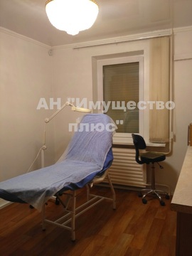 Фото: Сдается в аренду салон красоты 70 кв. м, ул. Холмогорова. Помещение test