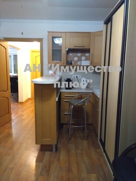 Фото: Сдается в аренду салон красоты 70 кв. м, ул. Холмогорова. Помещение test