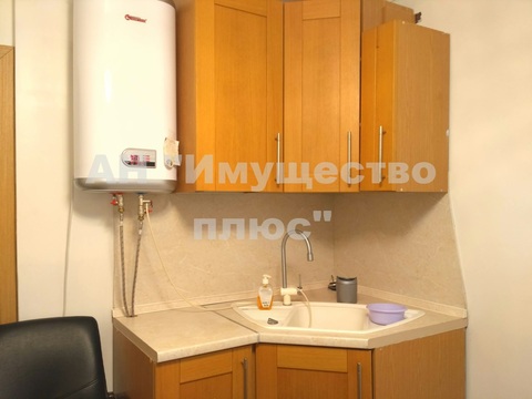 Фото: Сдается в аренду салон красоты 70 кв. м, ул. Холмогорова. Помещение test