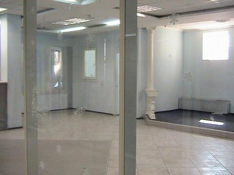 Фото: Павильон расположен на третьем этаже ТЦ, рядом со станцией метро test