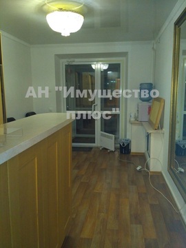 Фото: Сдается в аренду салон красоты 70 кв. м, ул. Холмогорова. Помещение test