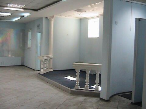 Фото: Павильон расположен на третьем этаже ТЦ, рядом со станцией метро test