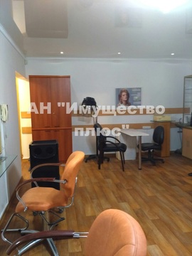 Фото: Сдается в аренду салон красоты 70 кв. м, ул. Холмогорова. Помещение test