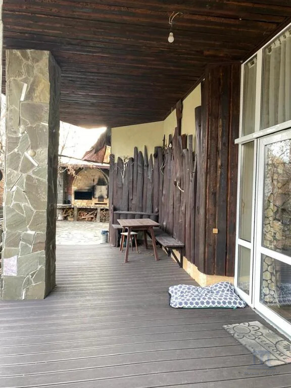 Продажа дома, 504м <sup>2</sup>, 10 сот., Камышеваха, ул. Озерная