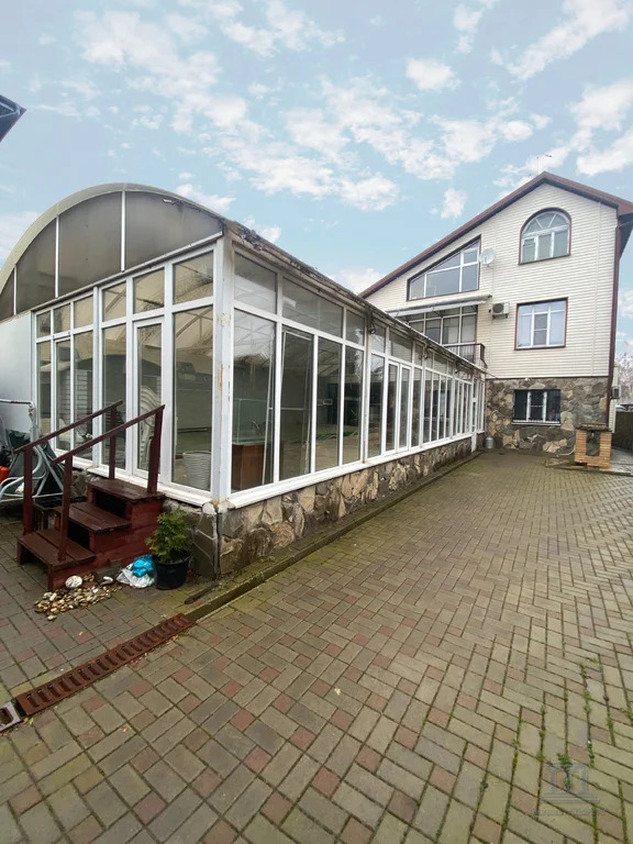 Продажа дома, 486м <sup>2</sup>, 12 сот., Камышеваха, ул. Центральная,  9