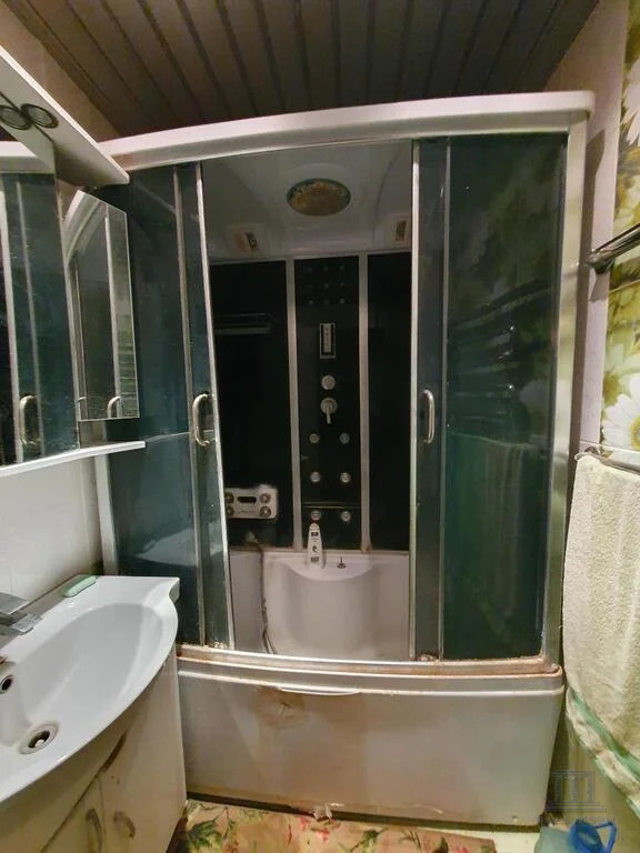 Продажа 3-комнатной квартиры, Ростов-на-Дону, 18-я Линия,  69