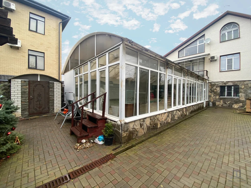 Продажа дома, 486м <sup>2</sup>, 12 сот., Камышеваха, ул. Центральная,  9