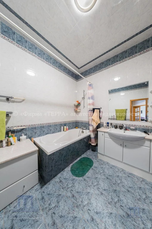 Продажа дома, 448м <sup>2</sup>, 6 сот., Ростов-на-Дону, Аральский пер.,  10