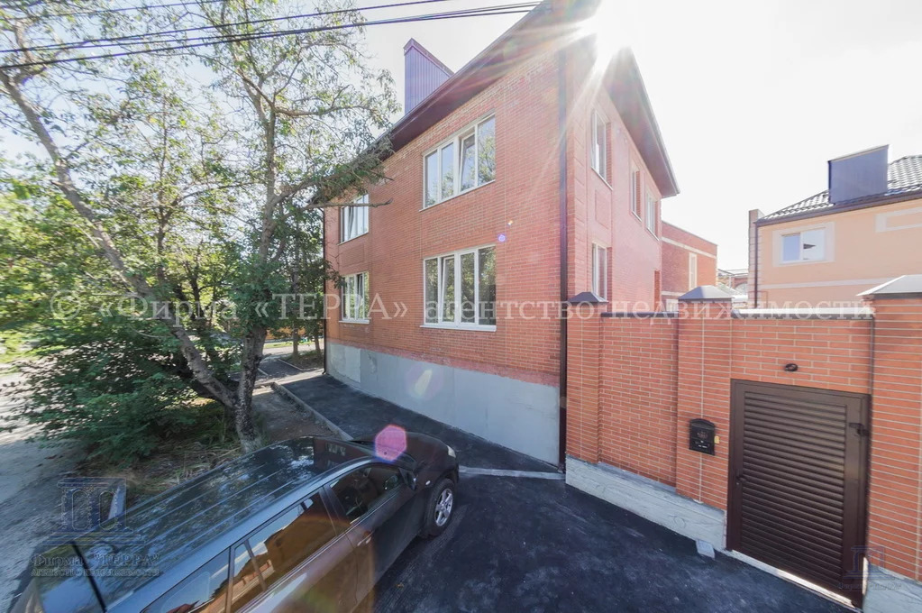 Продажа дома, 271м <sup>2</sup>, 2 сот., Ростов-на-Дону, ул. Красносельская,  81/2