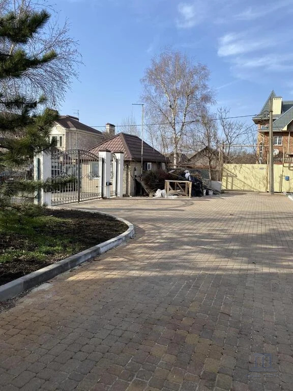 Продажа дома, 486м <sup>2</sup>, 12 сот., Камышеваха, ул. Центральная,  9