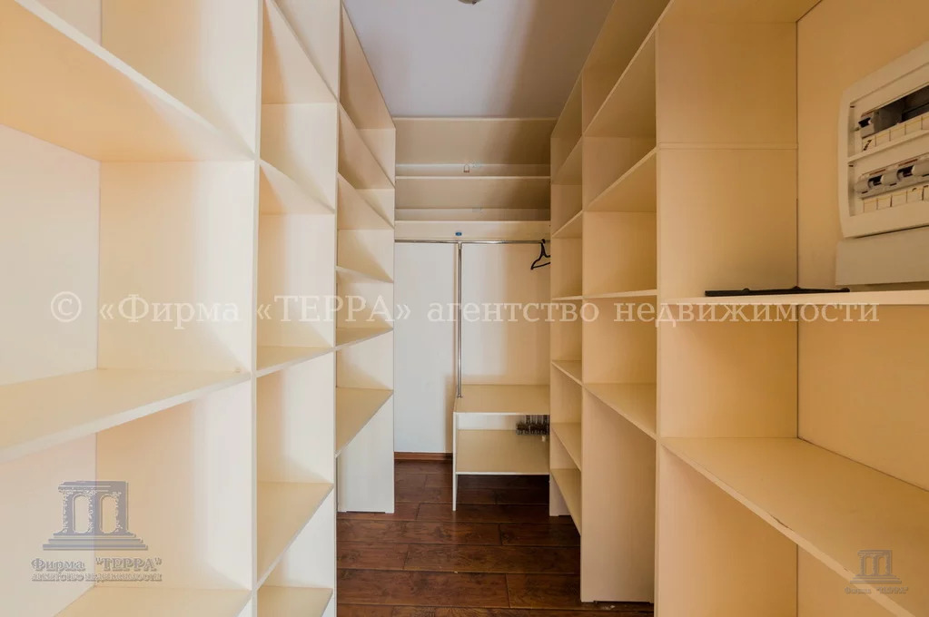 Продажа дома, 300м <sup>2</sup>, 6 сот., Ростов-на-Дону, ул. Ровенская,  114