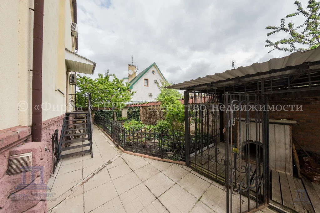 Продажа дома, 448м <sup>2</sup>, 6 сот., Ростов-на-Дону, Аральский пер.,  10