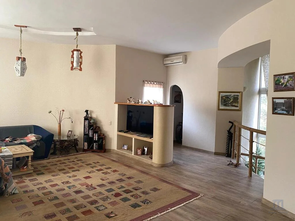 Продажа дома, 504м <sup>2</sup>, 10 сот., Камышеваха, ул. Озерная