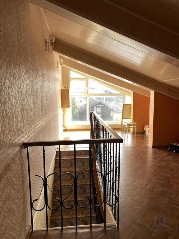 Продажа дома, 486м <sup>2</sup>, 12 сот., Камышеваха, ул. Центральная,  9