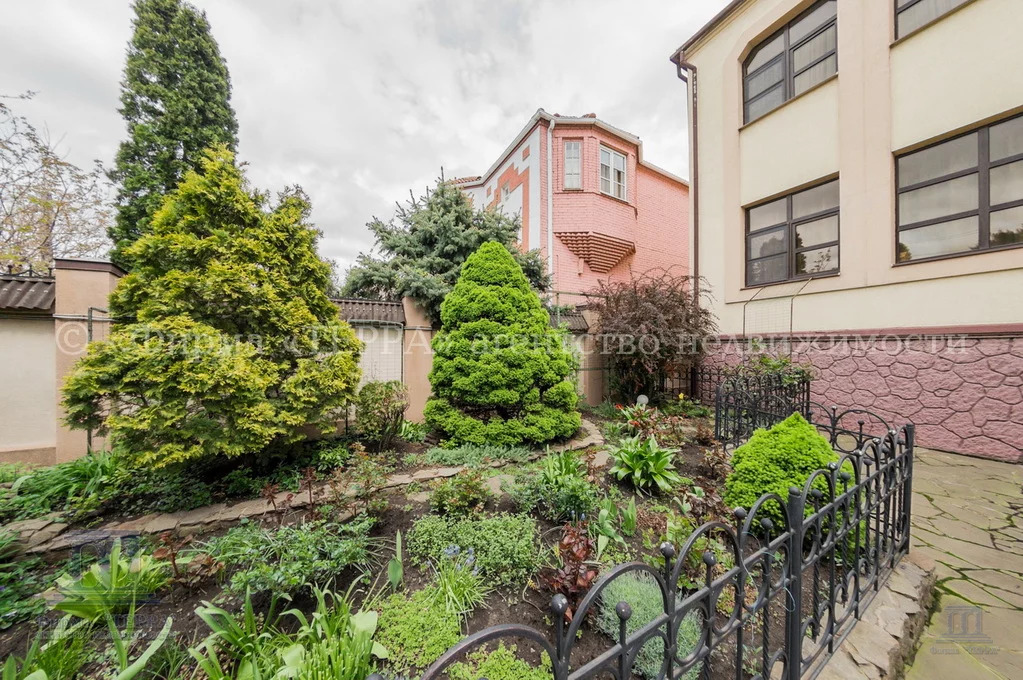 Продажа дома, 448м <sup>2</sup>, 6 сот., Ростов-на-Дону, Аральский пер.,  10