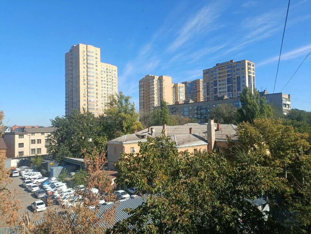 Продажа 3-комнатной квартиры, Ростов-на-Дону, Университетский пер.,  131В