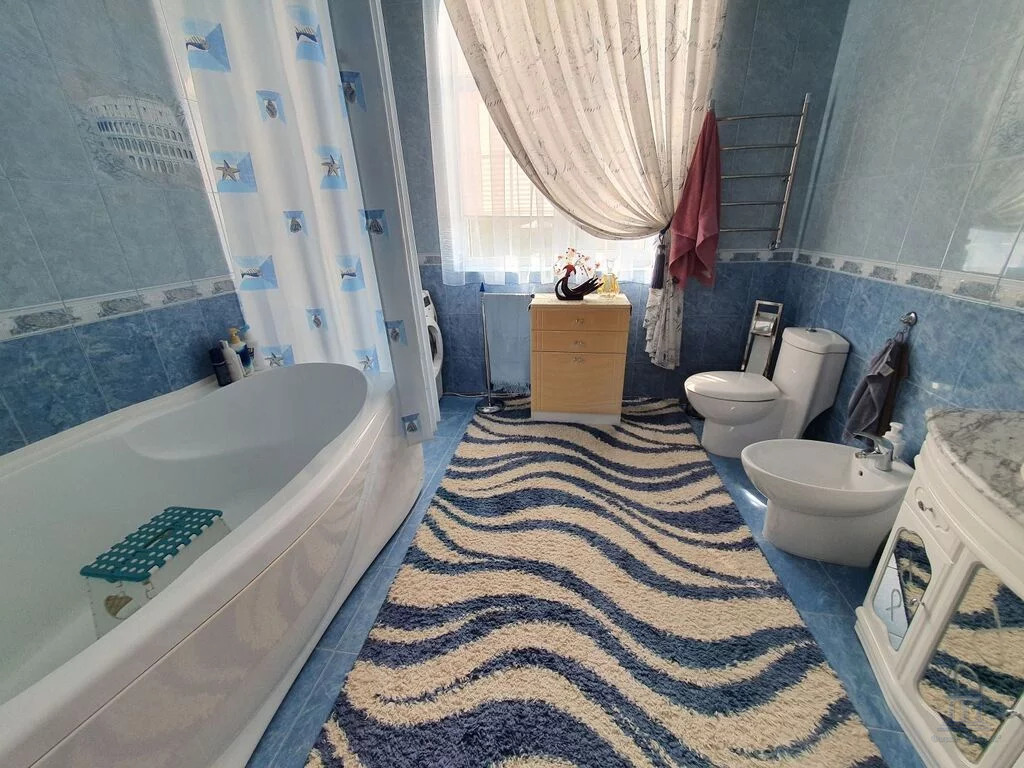 Продажа дома, 480м <sup>2</sup>, 8 сот., Ленинаван, ул. Набережная