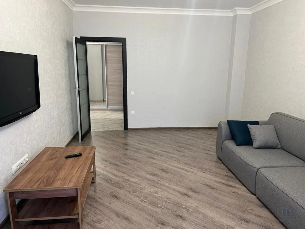 Продажа 1-комнатной квартиры, Ростов-на-Дону, ул. Баррикадная 2-я,  4