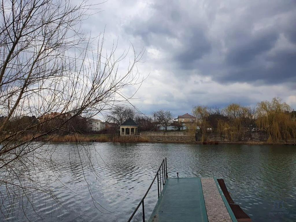 Продажа дома, 205м <sup>2</sup>, 6 сот., Камышеваха, ул. Озерная