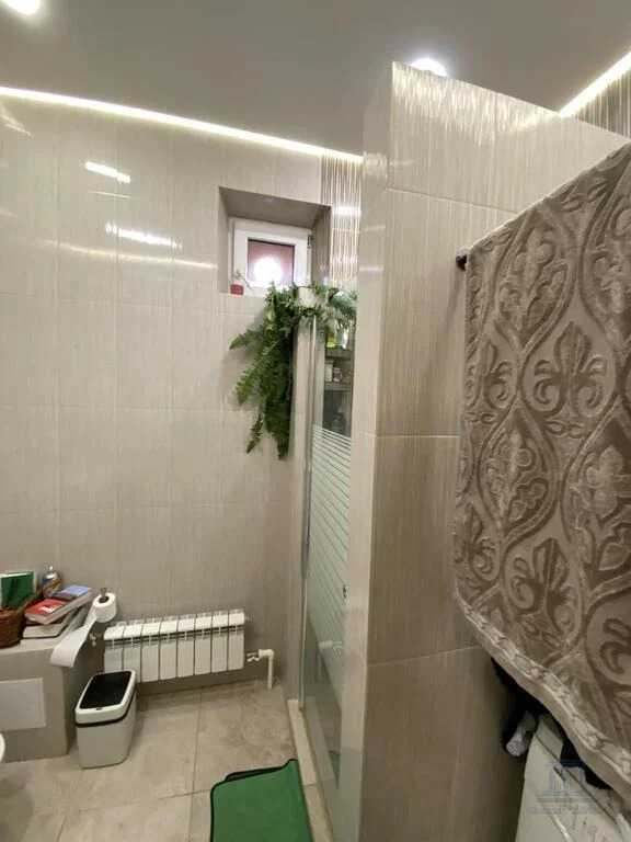 Продажа дома, 486м <sup>2</sup>, 12 сот., Камышеваха, ул. Центральная,  9