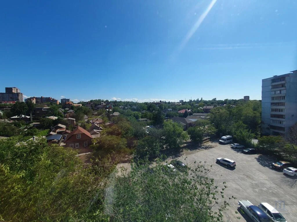 Продажа 2-комнатной квартиры, Ростов-на-Дону, ул. Разина,  1