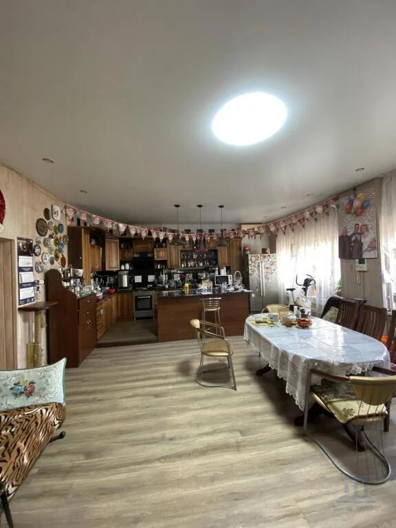 Продажа дома, 486м <sup>2</sup>, 12 сот., Камышеваха, ул. Центральная,  9