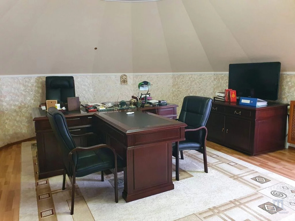 Продажа дома, 480м <sup>2</sup>, 8 сот., Ленинаван, ул. Набережная