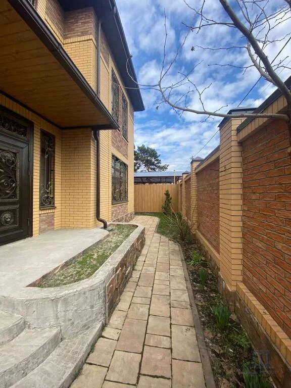 Продажа дома, 472м <sup>2</sup>, 7 сот., Ростов-на-Дону, ул. Курортная,  96