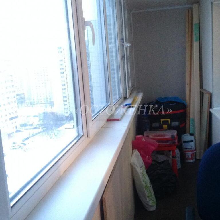 Продам двухкомнатную (2-комн.) квартиру, верхние поля ул, 9 .
