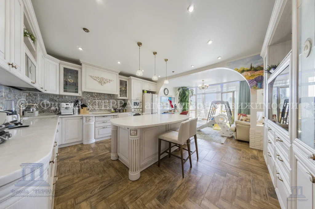 Продажа 3-комнатной квартиры, Ростов-на-Дону, ул. Каяни,  9В