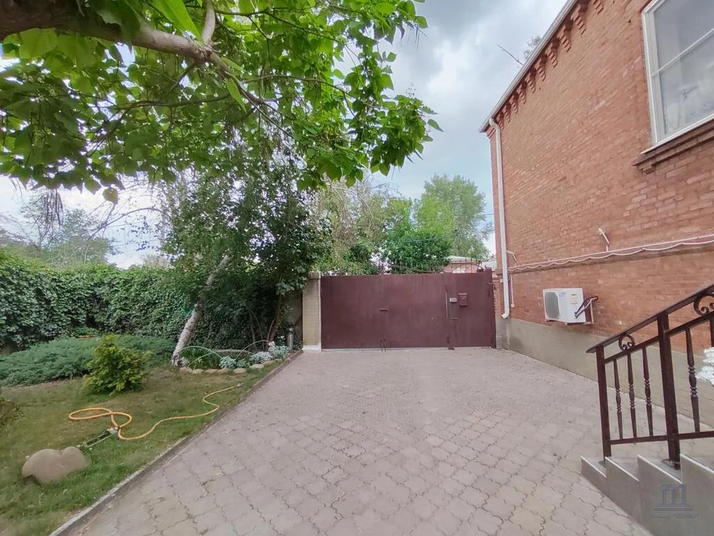 Продажа дома, 180м <sup>2</sup>, 12 сот., Новочеркасск, ул. Комитетская,  139