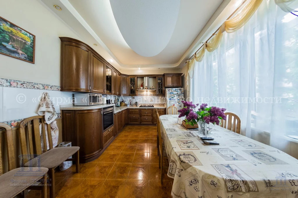 Продажа дома, 448м <sup>2</sup>, 6 сот., Ростов-на-Дону, Аральский пер.,  10