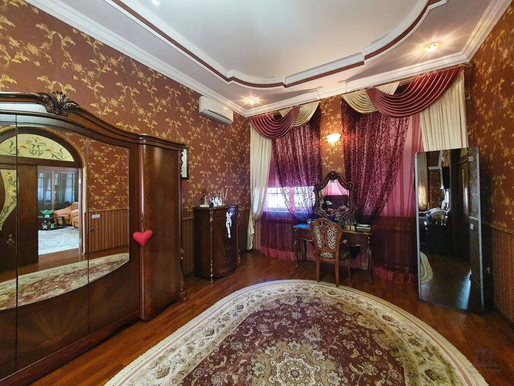 Продажа дома, 480м <sup>2</sup>, 8 сот., Ленинаван, ул. Набережная