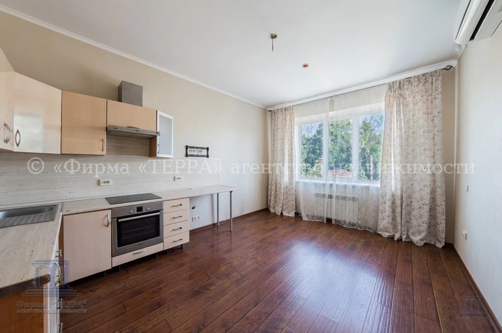 Продажа дома, 300м <sup>2</sup>, 6 сот., Ростов-на-Дону, ул. Ровенская,  114