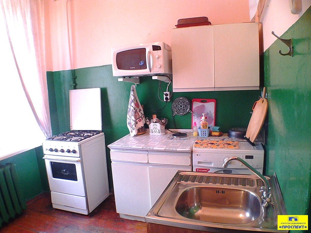 520 000 руб., комната в 3-комнатной коммунальной квартире, к.